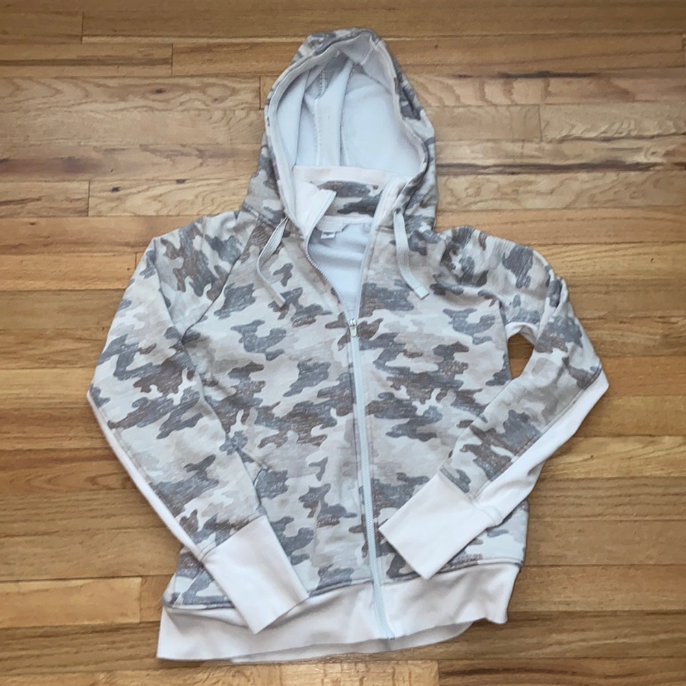 Athleta women’s camo zip-up hoodie size XL